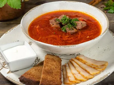 Борщ с салом 
